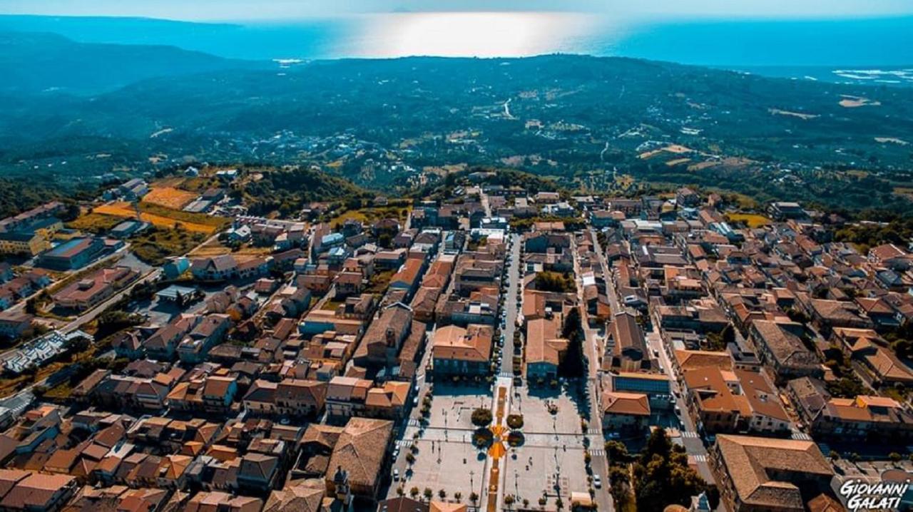 مبيت وإفطار Filadelfia Le Due Torri المظهر الخارجي الصورة